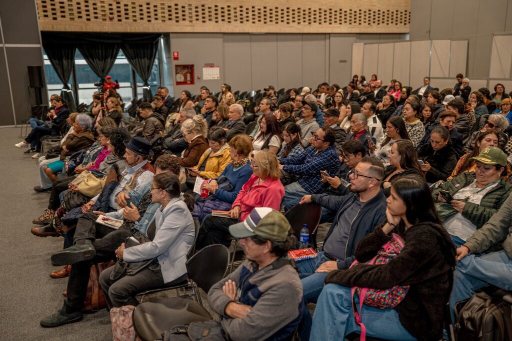 Confiar supera 1,4 millones de publicaciones entregadas y presenta su libro número 21 en la FILBo 2026